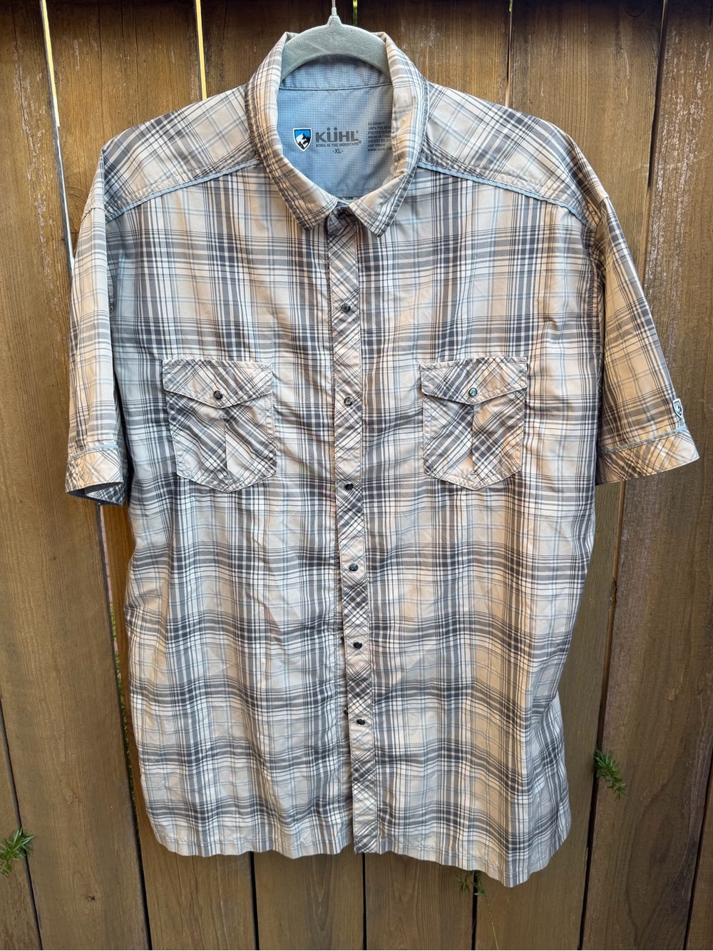 KUHL Mens Size XL Western Shirt Khaki
Plaid pearl snaps
